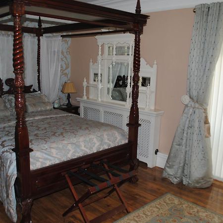 Riverside Lodge Карлингфорд Екстериор снимка