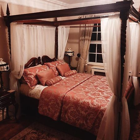 Riverside Lodge Карлингфорд Екстериор снимка