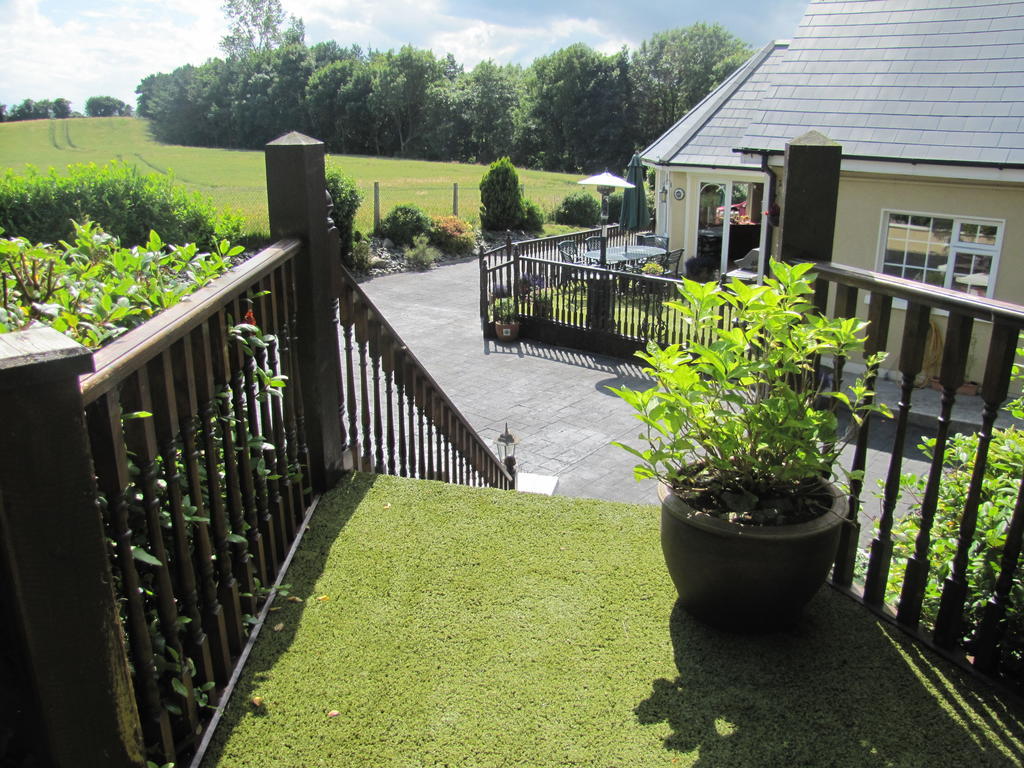 Riverside Lodge Карлингфорд Екстериор снимка
