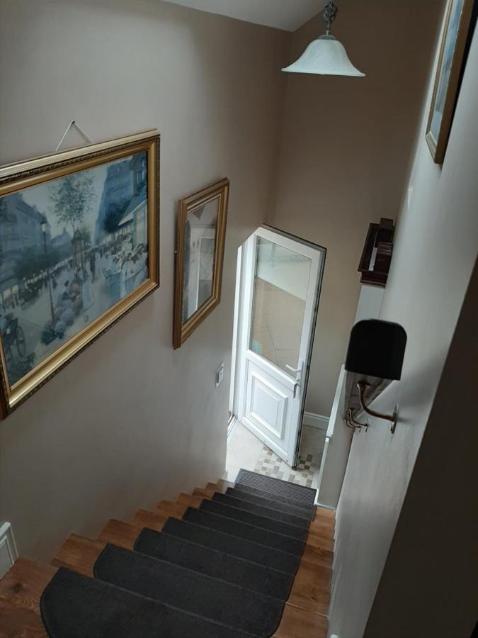 Riverside Lodge Карлингфорд Екстериор снимка