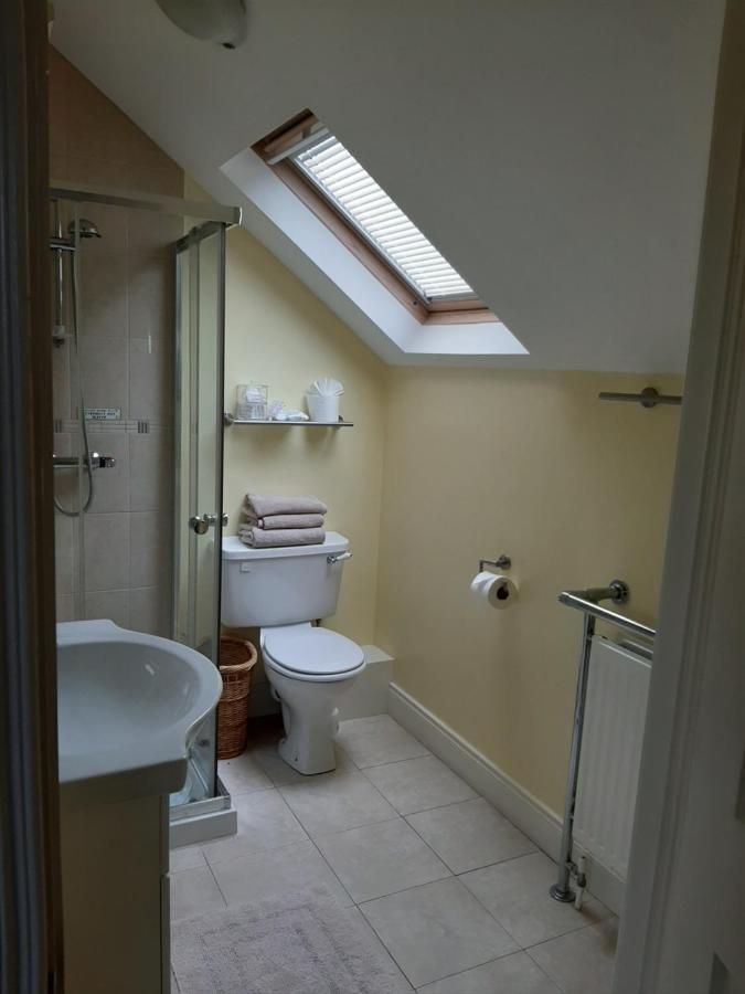 Riverside Lodge Карлингфорд Екстериор снимка