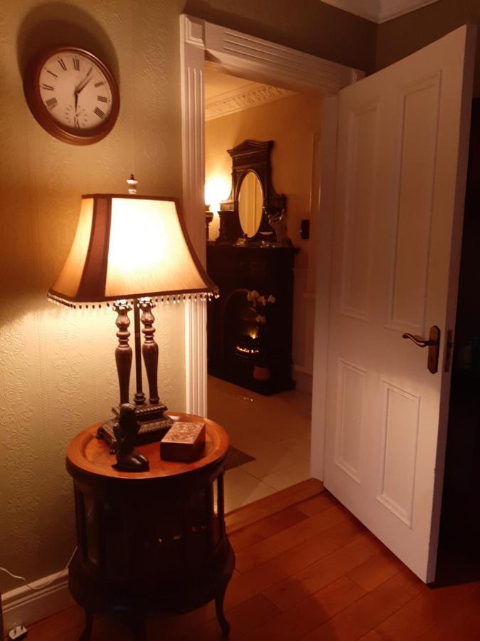 Riverside Lodge Карлингфорд Екстериор снимка